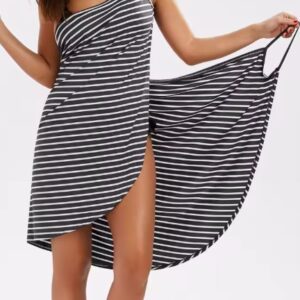 Sort badesarong med hvite striper